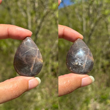 Charger l'image dans la galerie, Microcline / Pierre de lune 15