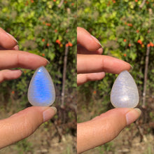 Charger l'image dans la galerie, VENDU Labradorite blanche d'Afrique 54