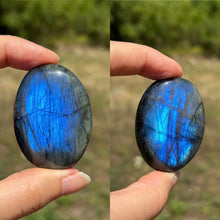 Charger l'image dans la galerie, Galet en labradorite 9
