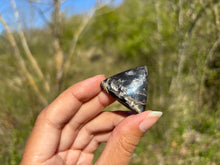 Charger l'image dans la galerie, Microcline / Pierre de lune 7