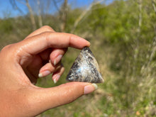 Charger l'image dans la galerie, Microcline / Pierre de lune 8