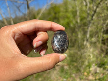 Charger l'image dans la galerie, Microcline / Pierre de lune 11