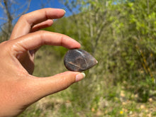 Charger l'image dans la galerie, Microcline / Pierre de lune 15