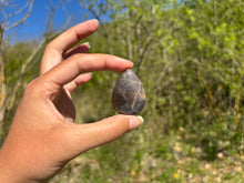 Charger l'image dans la galerie, Microcline / Pierre de lune 15