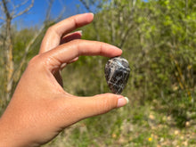 Charger l'image dans la galerie, Microcline / Pierre de lune 16