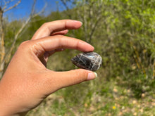 Charger l'image dans la galerie, Microcline / Pierre de lune 16