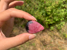 Charger l'image dans la galerie, Rhodonite 32