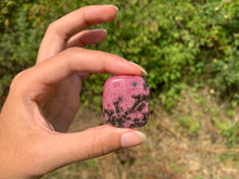 Charger l'image dans la galerie, Rhodonite 35