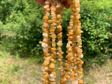 Charger l'image dans la galerie, Perles en aventurine jaune, forme chips