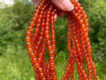 Charger l'image dans la galerie, Perles en cornaline entre 4 et 14mm
