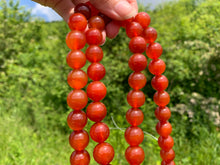 Charger l'image dans la galerie, Perles en cornaline entre 4 et 14mm