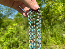 Charger l'image dans la galerie, Perles en turquoise de 4mm