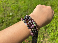 Charger l'image dans la galerie, Perles en tourmaline multicolore entre 6 et 8mm