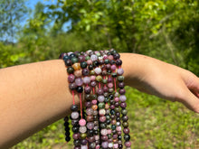 Charger l'image dans la galerie, Perles en tourmaline multicolore entre 6 et 8mm