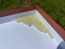 Charger l'image dans la galerie, Perles en calcite verte entre 6 et 10mm