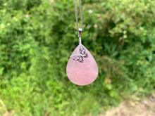 Charger l'image dans la galerie, Bélière papillon de taille moyenne (argentée, dorée, rosée)