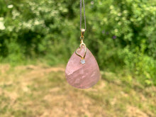 Charger l'image dans la galerie, Bélière coeur penché, taille moyenne (argentée, dorée, rosée)