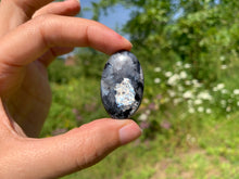 Charger l'image dans la galerie, Larvikite 36