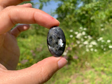 Charger l'image dans la galerie, Larvikite 38