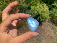 Charger l'image dans la galerie, VENDU Labradorite blanche d'Afrique 42