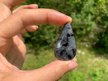 Charger l'image dans la galerie, Larvikite 42