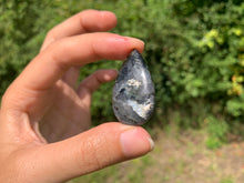 Charger l'image dans la galerie, Larvikite 48