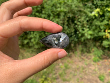 Charger l'image dans la galerie, Larvikite 48