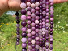 Charger l'image dans la galerie, Perles en sugillite entre 6 et 10mm