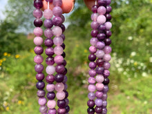 Charger l'image dans la galerie, Perles en sugillite entre 6 et 10mm