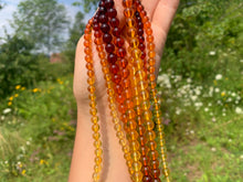 Charger l'image dans la galerie, Perles en ambre, couleur multiple, entre 6 et 8mm