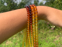 Charger l'image dans la galerie, Perles en ambre, couleur multiple, entre 6 et 8mm