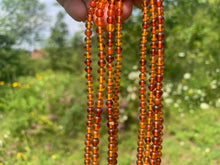 Charger l'image dans la galerie, Perles en ambre, couleur orange, entre 3,5 et 4mm