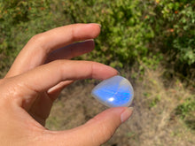 Charger l'image dans la galerie, VENDU Labradorite blanche d'Afrique 52
