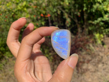 Charger l'image dans la galerie, Labradorite blanche d'Afrique 53