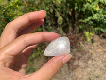 Charger l'image dans la galerie, Labradorite blanche d'Afrique 53