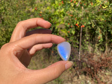 Charger l'image dans la galerie, VENDU Labradorite blanche d'Afrique 54