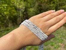 Charger l'image dans la galerie, Perles en howlite facettées entre 2 et 4mm