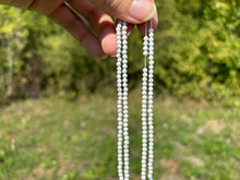 Charger l'image dans la galerie, Perles en howlite facettées entre 2 et 4mm