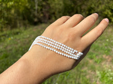 Charger l'image dans la galerie, Perles en nacre blanche facettées entre 2 et 4mm