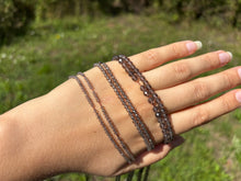 Charger l'image dans la galerie, Perles en quartz fumé facettées entre 2 et 4mm