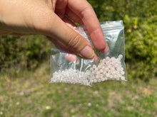 Charger l'image dans la galerie, Perles en quartz rose facettées entre 3 et 4mm