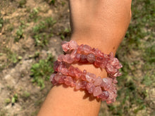 Charger l'image dans la galerie, Perles en quartz à inclusions de piémontite, forme chips