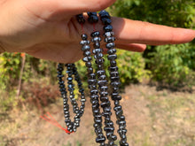 Charger l'image dans la galerie, Perles en hématite, forme chips