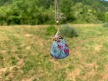 Charger l'image dans la galerie, Bélière papillon de taille moyenne (argentée, dorée, rosée)