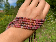 Charger l'image dans la galerie, Perles en rhodonite entre 4 et 8mm