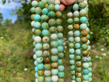 Charger l'image dans la galerie, Perles en calcédoine entre 6 et 10mm