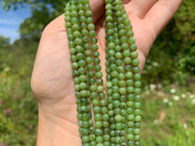 Charger l'image dans la galerie, Perles en serpentine entre 4 et 8mm