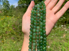 Charger l'image dans la galerie, Perles en jade néphrite vert entre 6 et 8mm JNVD