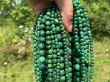 Charger l'image dans la galerie, Perles en chrysoprase entre 4 et 10mm