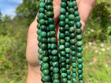 Charger l'image dans la galerie, Perles en chrysoprase entre 4 et 10mm